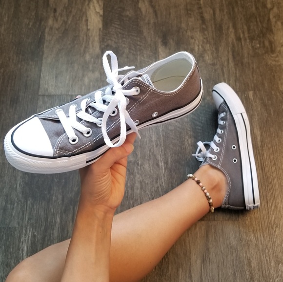 🚨SOLD🚨 CONVERSE ALL STAR UNISEX SNEAKERS - Picture 2 of 8